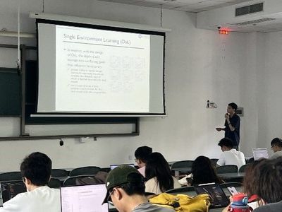 上海軟件開發(fā)前沿探索 第九屆“研究生學(xué)術(shù)交流月”計(jì)算機(jī)科學(xué)與工程學(xué)院（網(wǎng)絡(luò)空間安全學(xué)院）系列高水平課程講座紀(jì)實(shí)